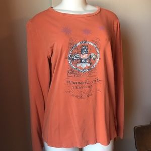 CAbi Tops - Long sleeve cabi graphic tee in rusty orange. CAbi Tops - Long sleeve cabi graphic tee in rusty orange.